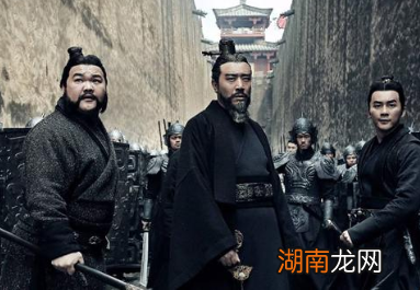 祢衡到底狂到了什么地步?他为什么敢骂曹操?