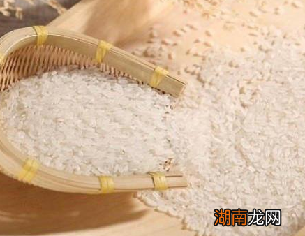 如果手持一万两白银回到清朝 在当时能做一个地主吗