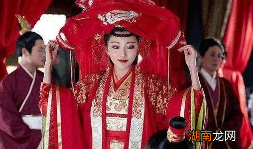 驸马打公主还说皇帝坏话,皇帝竟然不生气?