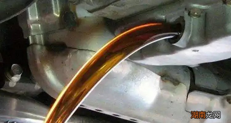 变速箱重力换油能换干净吗