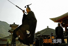 曹操在用人方面有什么技巧？他又是如何管理人才的？