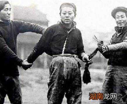 晚清时期的辫子非常的脏 这个脏到底到了什么程度