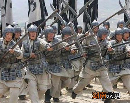 古代士兵为什么想当前锋站在第一排 换做是你,你也是的