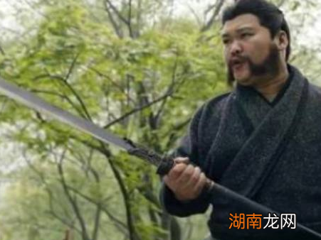 古人打仗拿得起高重量的武器 现代人为何拿不起来