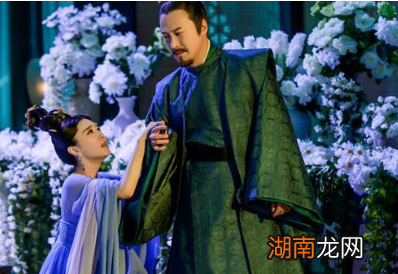 杨贵妃如此受宠,为什么两次被李隆基赶回娘家?