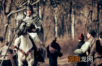 赵云为什么一直没能在仕途上往前踏进一步?与刘备有什么关系?