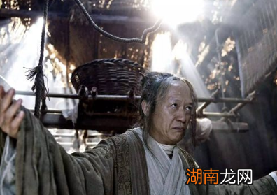 权倾朝野的魏忠贤，为什么会败在年仅十七岁的崇祯帝手中？