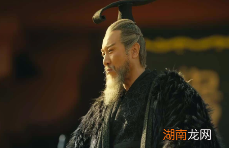 三国打成一锅粥,那时没有异族入侵吗?