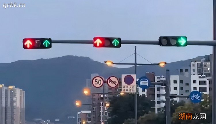 绿灯不走算不算违章