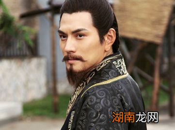 刘巴为什么拒绝了刘备的套近乎?他瞧不起刘备吗?