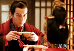 曹丕为什么能当上魏王太子？他是靠司马懿上位的吗？