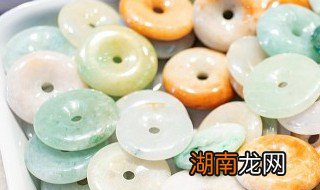 什么是翡翠纹裂 什么是翡翠的纹裂