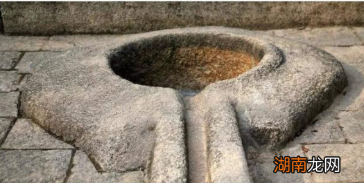 古代人怎么上厕所？古人又是如何处理粪便的？