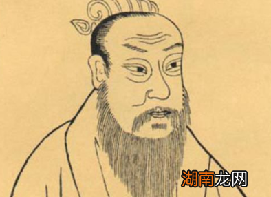 谢灵运有资格瞧不起陶渊明吗？谢灵运的山水诗有什么特点？