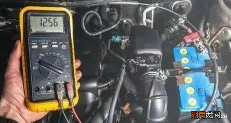 汽车电池多少伏特正常
