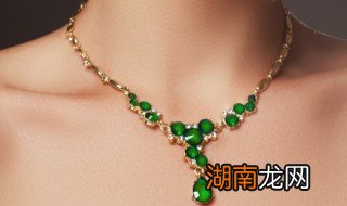 怎么样看翡翠原石的种水 怎么看翡翠原石的种水