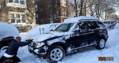 冬天汽车打火后有汽油味怎么回事