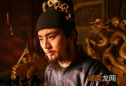 明朝有昏君出现 清朝将近三百年为何没有出现过