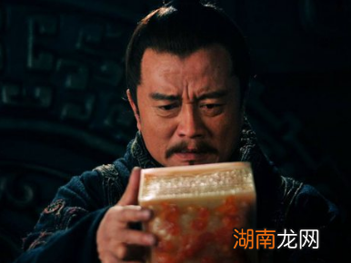 身处汉末乱世中的徐璆，他究竟起到了什么作用？