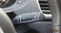 雨刮器关了还是会动