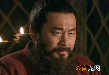 曹彰作战勇猛,为何曹丕却不给他军权呢?