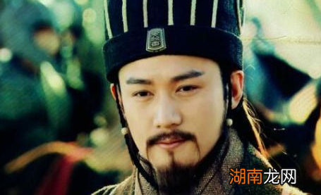 诸葛亮十分欣赏他，向宠在历史上是怎么死的？