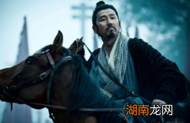 项羽大败后如果韩信趁机自立,能否击败刘邦呢?