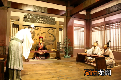 曾经风光无限的齐桓公,最后为什么会毫无尊严的死去?