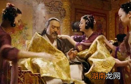 古代皇帝身边就没有宫女吗 皇帝为什么总让太监伺候