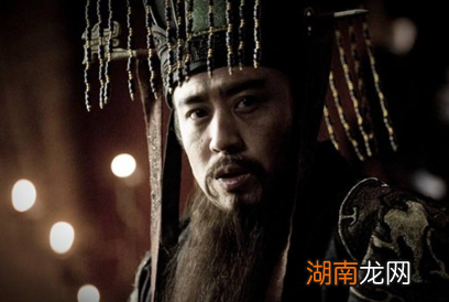 李斯是个绝对聪明的人,为什么选择扶持胡亥登上帝位?