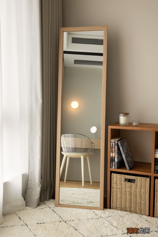 年轻夫妻的去风格化美居，都市人的自然宁静、有治愈力的“庇护所”