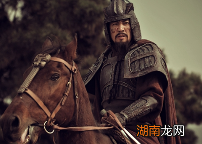 为什么说刘璋是东汉末年最悲催的主公？眼睁睁将地盘拱手相让