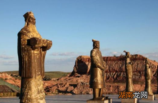 董卓砸了秦始皇留下的十二铜人,有什么后果?