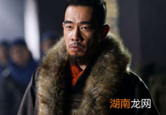 樊哙是如何将刘邦从鸿门宴的危险之中解救出来的？