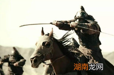 姜维接替诸葛亮之后，为什么依旧坚持着北伐？