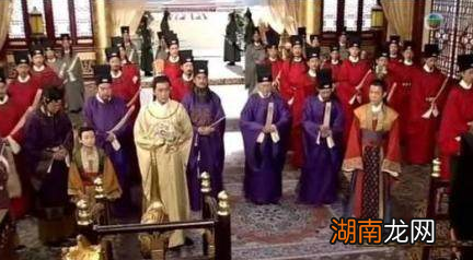 古代官员上朝有统一的语言吗 方言不统一又是如何开会的