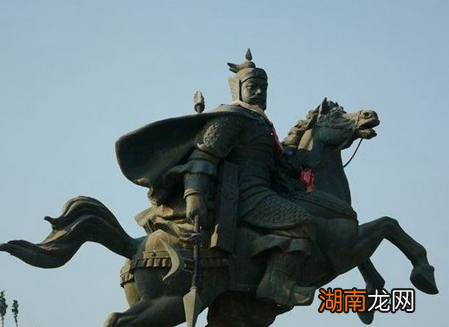 唐初名将薛仁贵，他的一生有哪些令人尊敬的事迹？