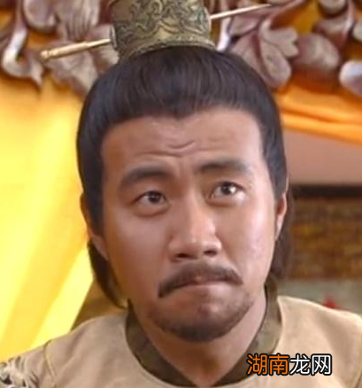 刘伯温早年遇到朱元璋的时候 为何只看睡姿就能断定朱元璋是天子