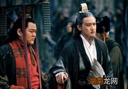 同样身为三国雄主的儿子，刘禅和曹丕的差别为什么那么大？