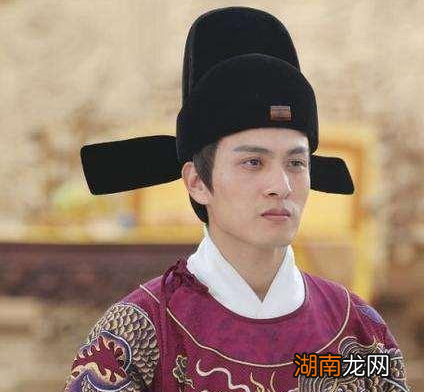 朱棣当时曾向朱权借兵十万 朱棣后来是怎么对待他的