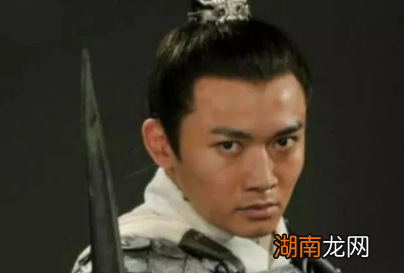 心高气傲的关羽为何却对年轻的赵云很尊敬呢?