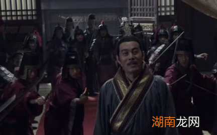 韩信的权利已经被削弱了,为何还要杀掉他呢?