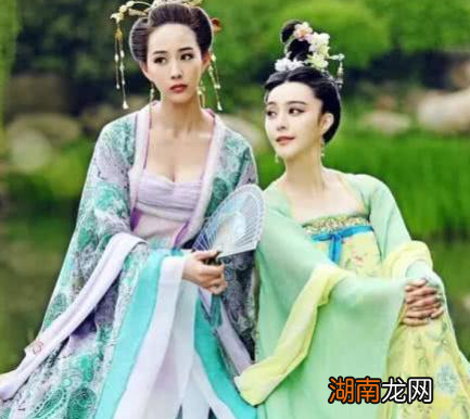 古人把东西放到袖子里后 走路的时候东西为何掉不下来