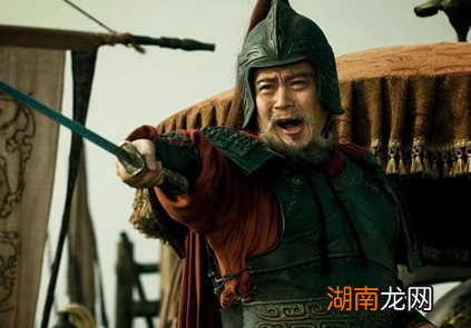 最先拥有争夺天势力的袁绍，他手下有哪些谋士？