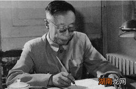 作为末代皇帝，溥仪受到了怎样的教育？他的文化水平如何？