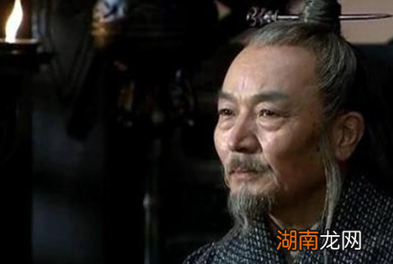 刘表占据着荆州这块好地方，为什么不放手一搏争夺天下呢？