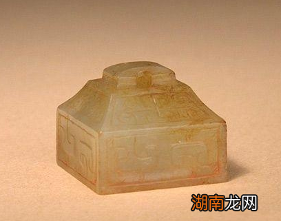 和氏璧是环形,玉玺是方的 和氏璧是如何做成玉玺的