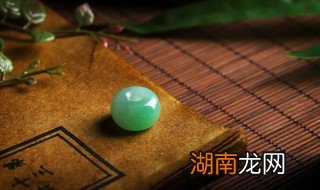 男人带什么款式翡翠好 男人戴什么翡翠好