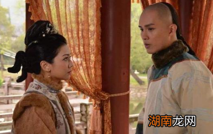 和珅死后妻儿都平安无事，多亏了他的这位儿媳妇