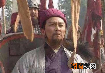 李严受到了诸葛亮的排挤，为什么在他去世的时候还哭的那么伤心？